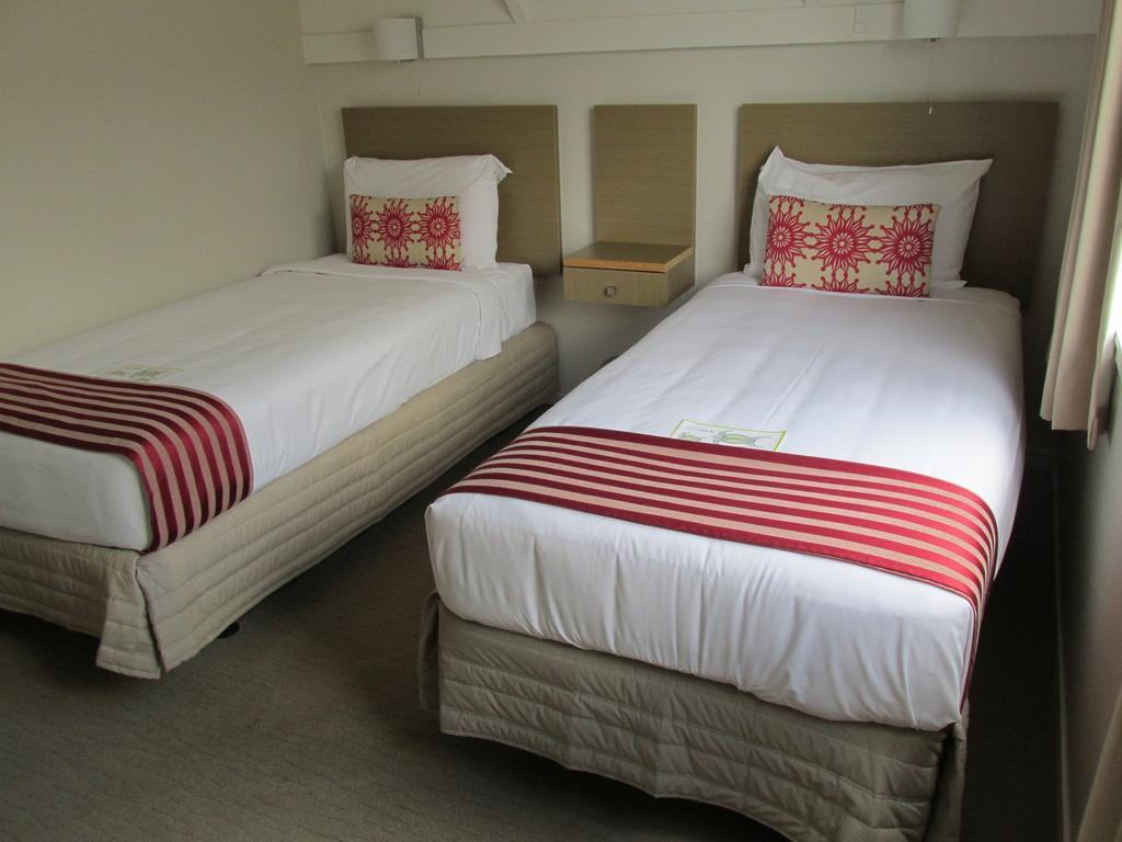 Lake Rotorua Hotel Bagian luar foto