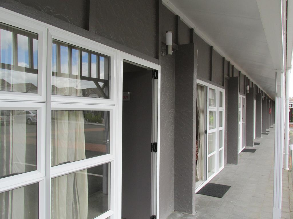 Lake Rotorua Hotel Bagian luar foto