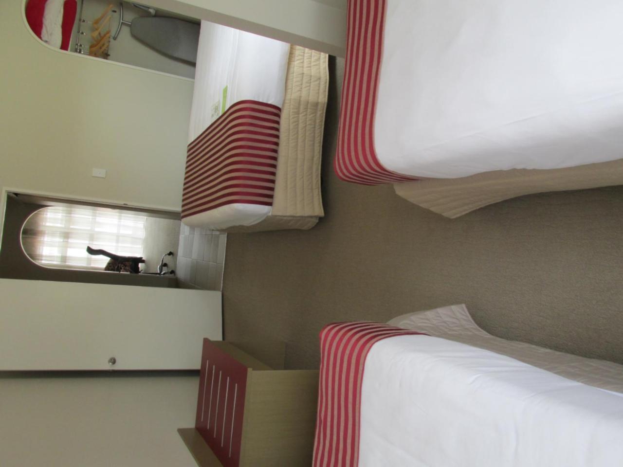 Lake Rotorua Hotel Bagian luar foto