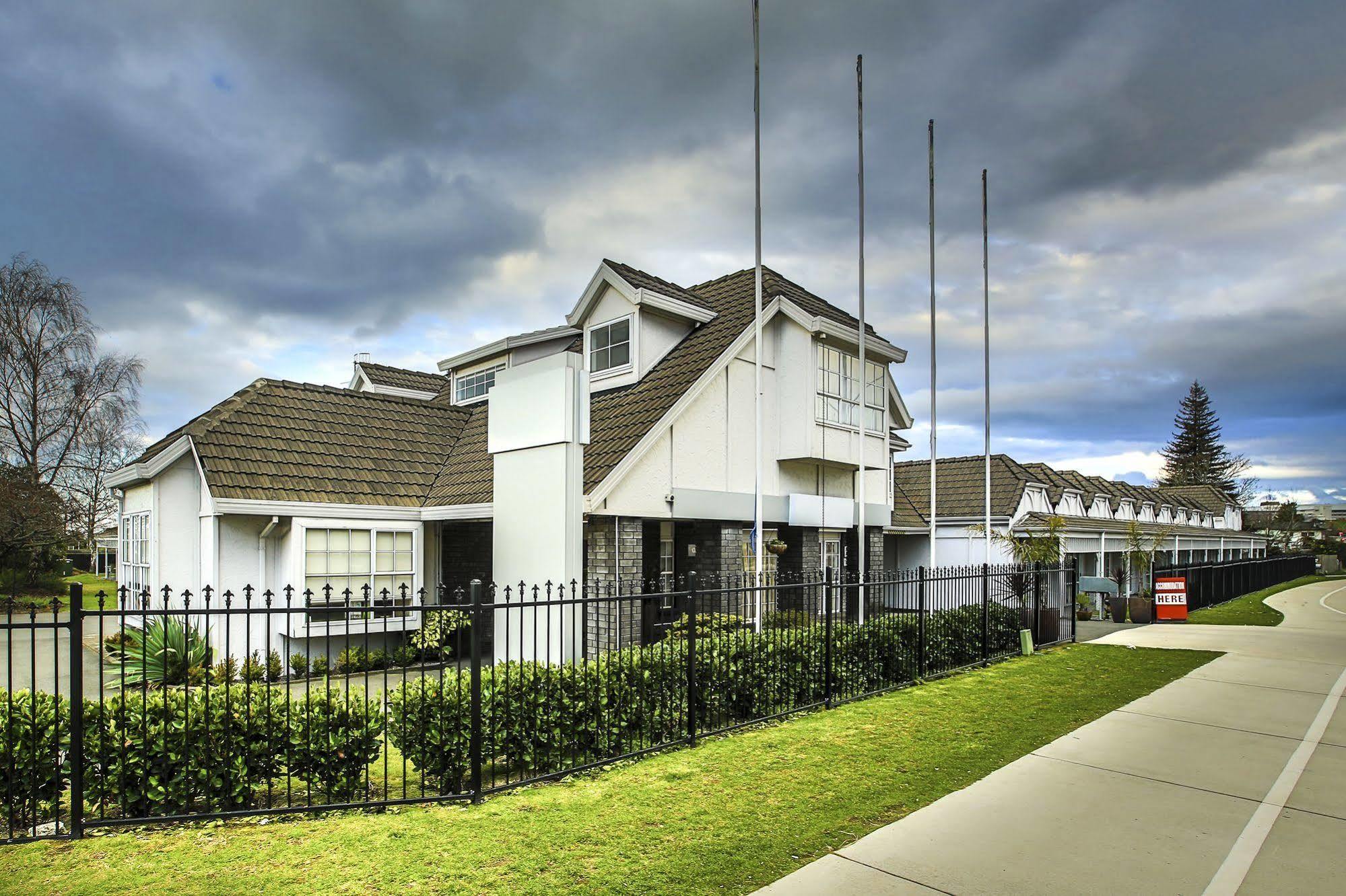 Lake Rotorua Hotel Bagian luar foto